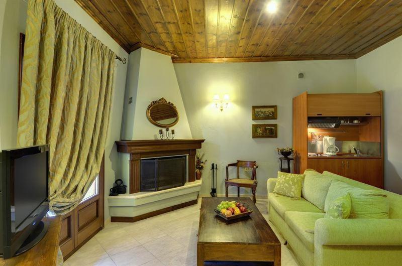 Iatrou Guesthouse Portaria  Ruang foto