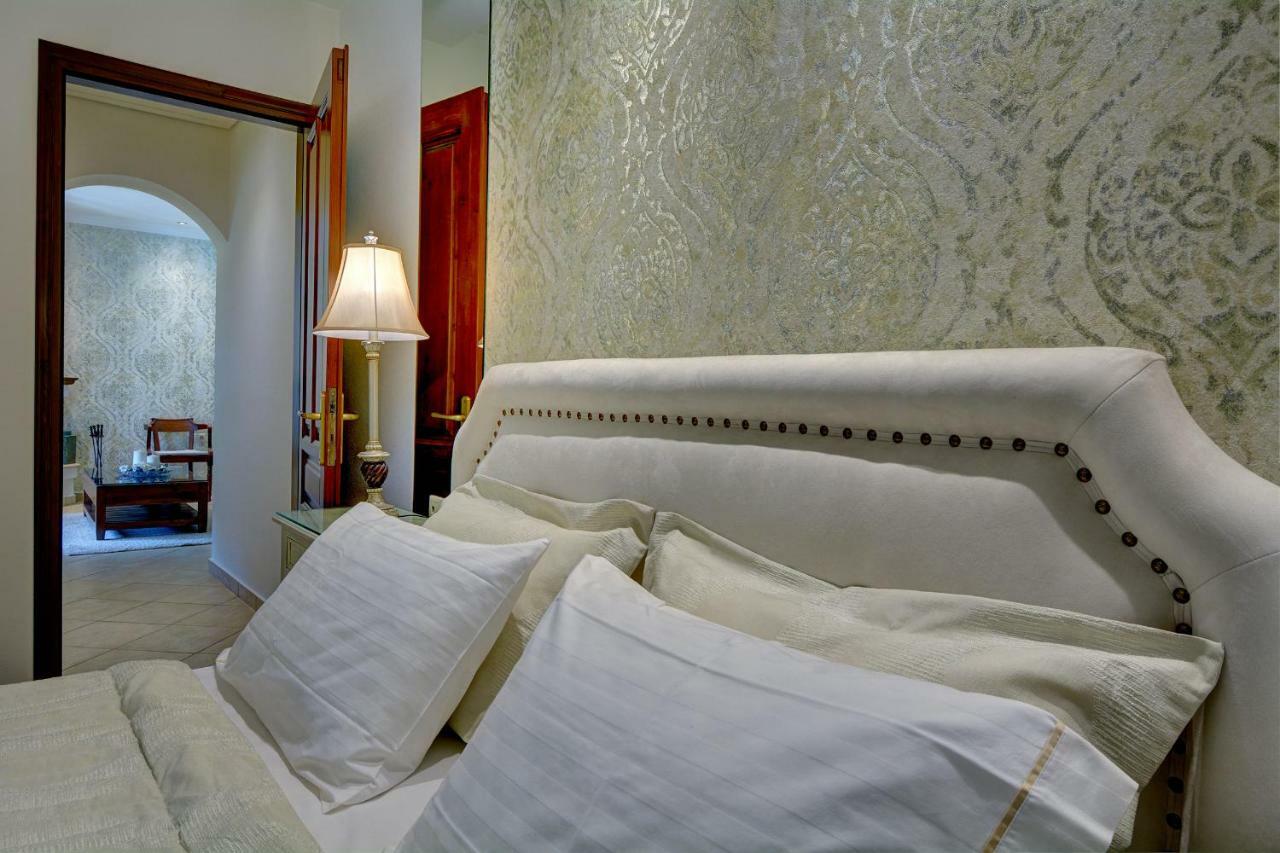 Iatrou Guesthouse Portaria  Bagian luar foto